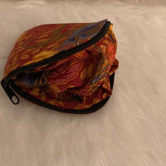 Compact foldaway reusable carry bag - Picture 4 of 10